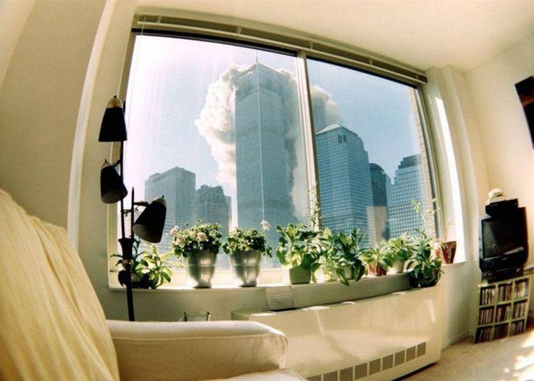 Powerful Photos from September 11-2001